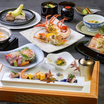 【遅めのゴールデンウィーク休暇】伊勢海老・鮑付　味覚料理プランがお得に！