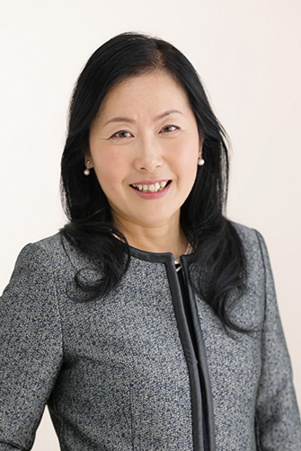 Writer  Kiyomi Chigusa
