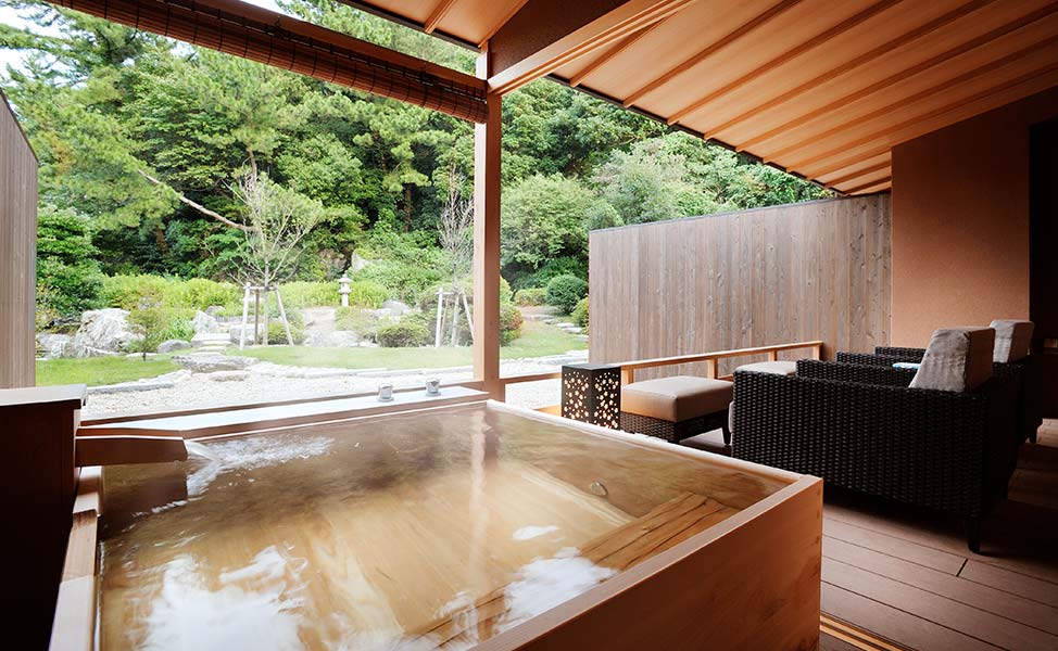 朝の露天風呂