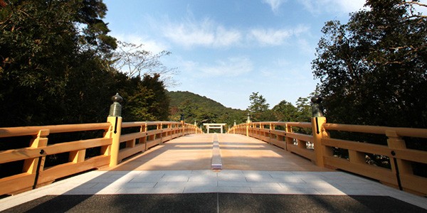 Uji Bridge